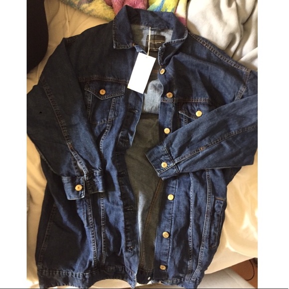 💕SOLD💕Zara Over Sized Jean Jacket NEW! - Picture 3 of 4